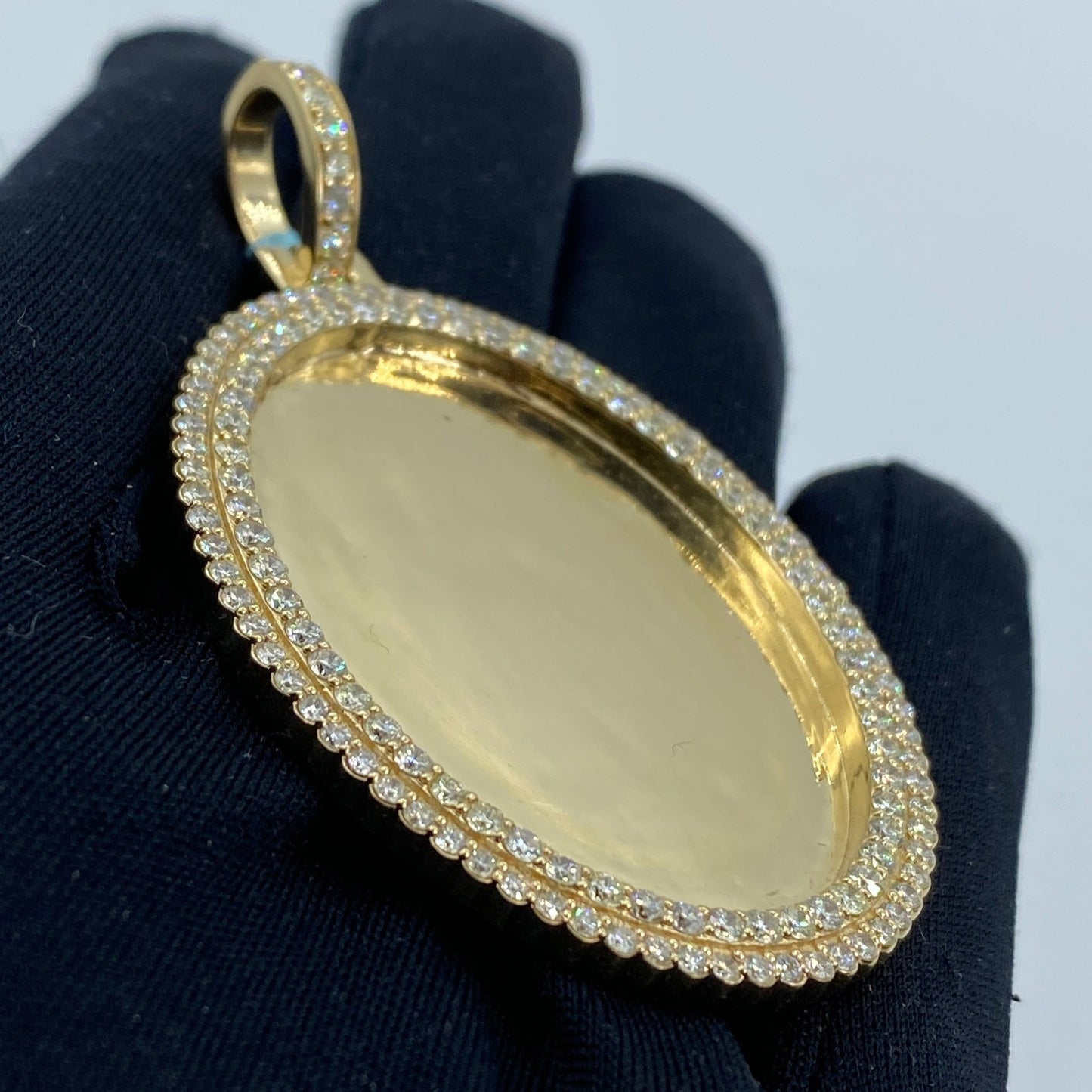 14K Oval Diamond Picture Photo Pendant