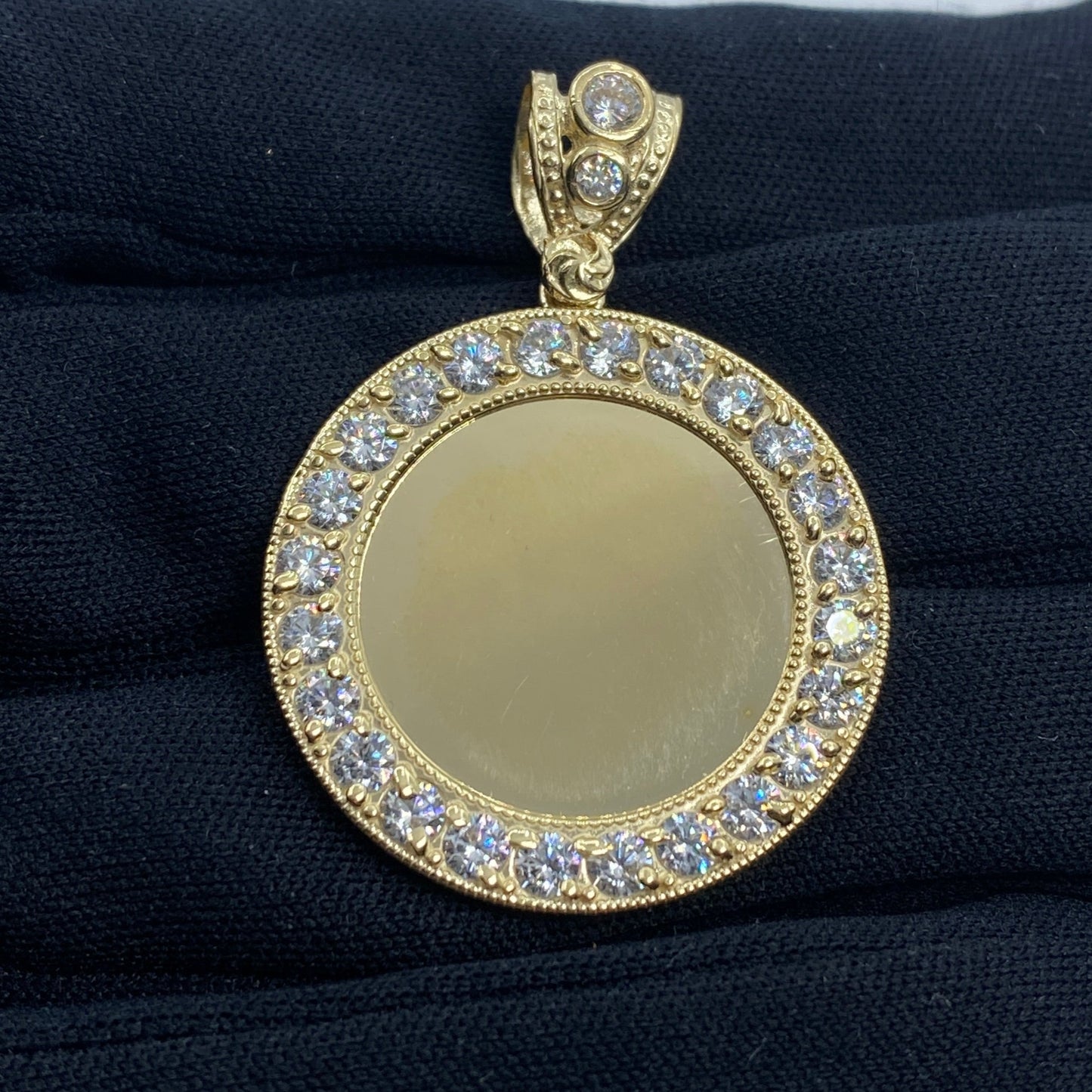 14K Circle Picture Photo Pendant