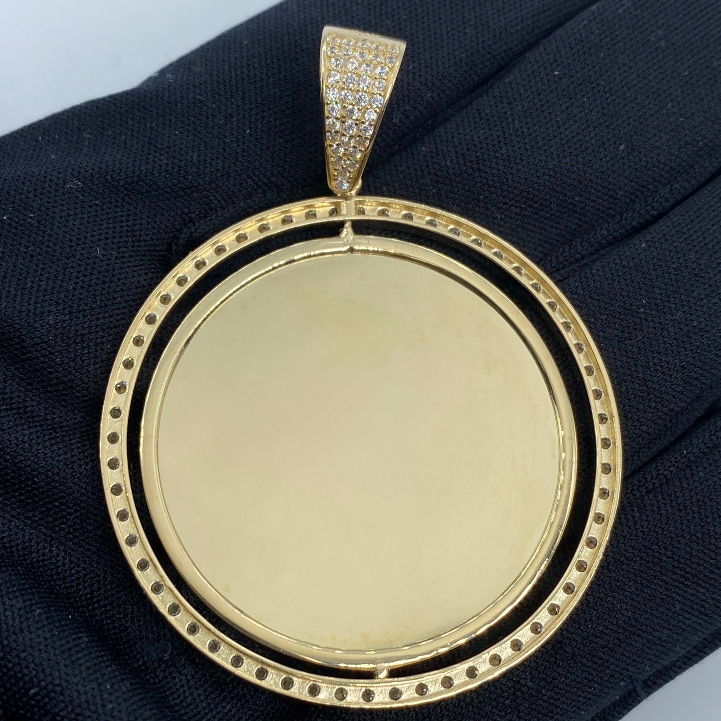 14K Spinning Circle Picture Photo Pendant