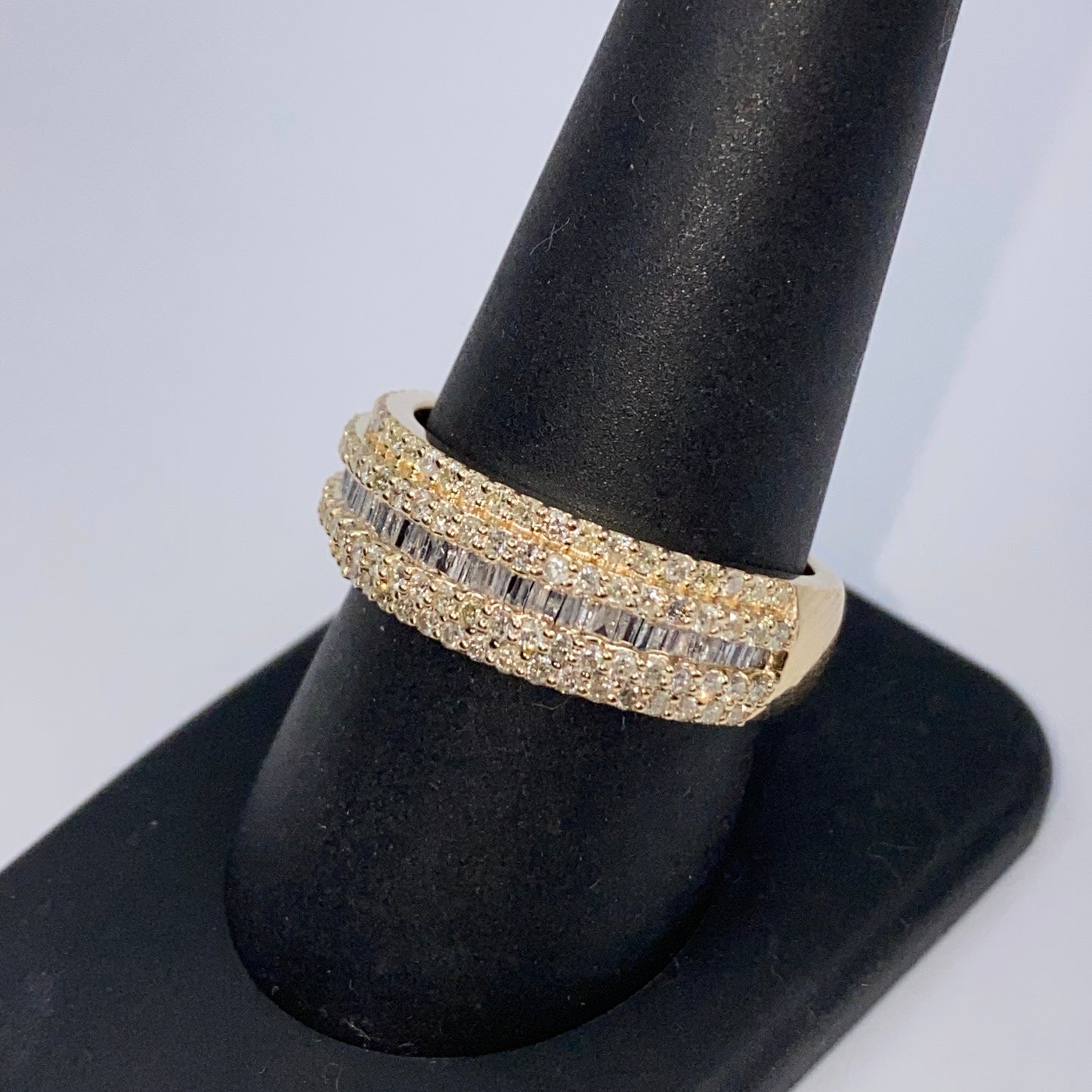 10K Succession Diamond Baguette Ring