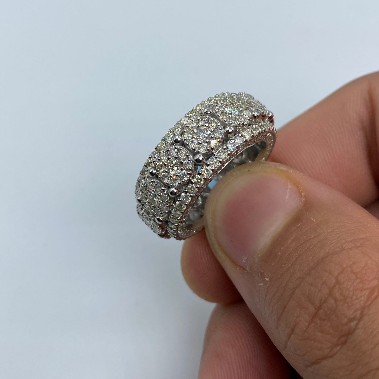 14K Eternity Flower Diamond Ring 6.8ct