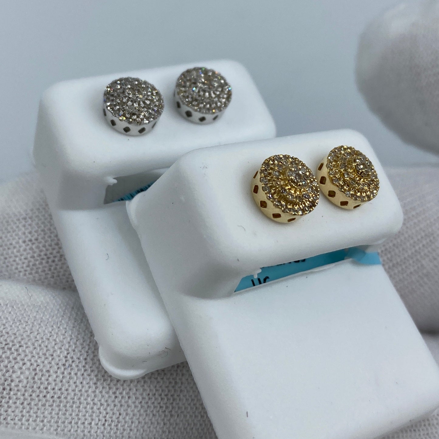 14K Small Circle Cake Diamond Earrings