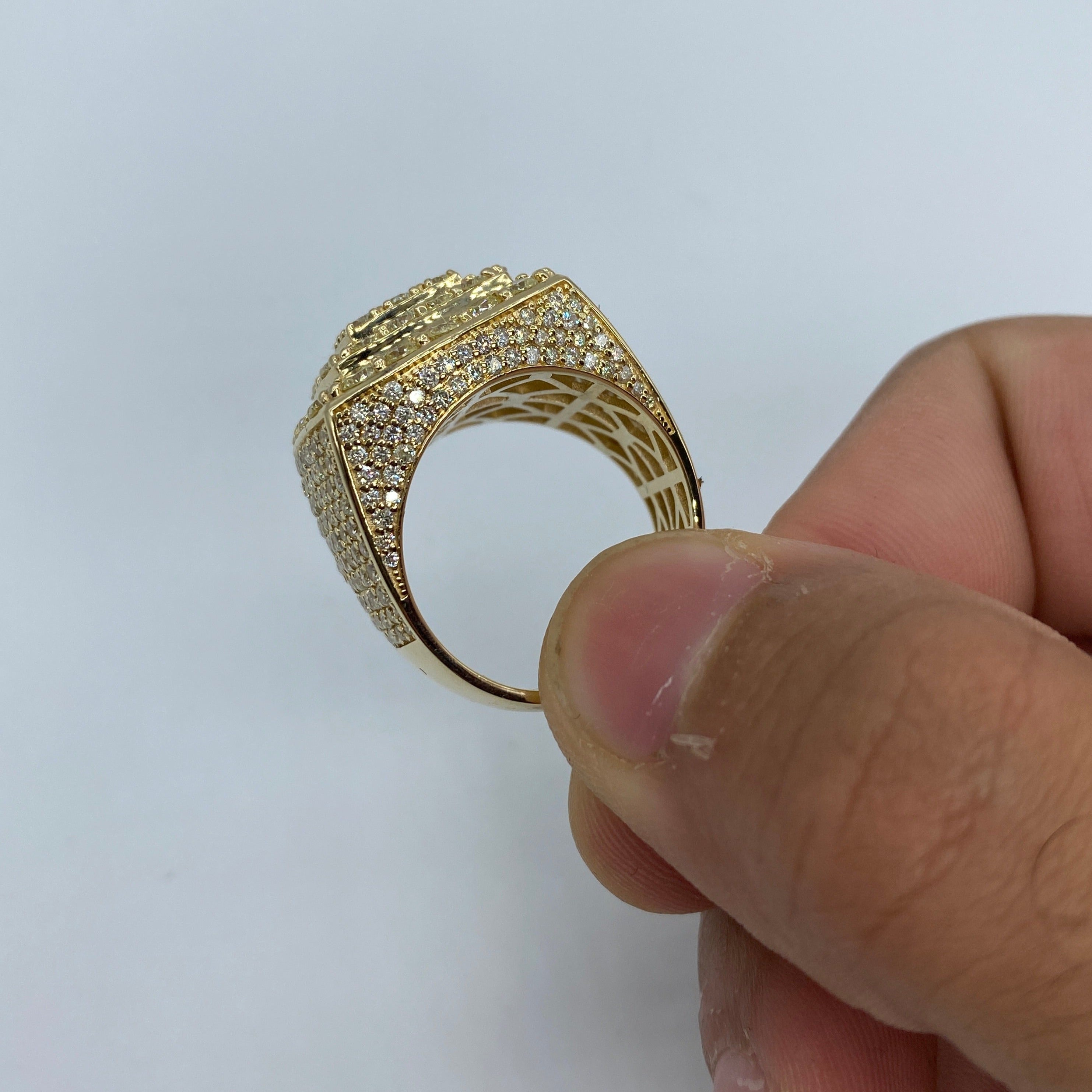 14k Solid Gold Petite Chevron Diamond Ring | Arzu Koch Designs –  arzukochdesigns.com
