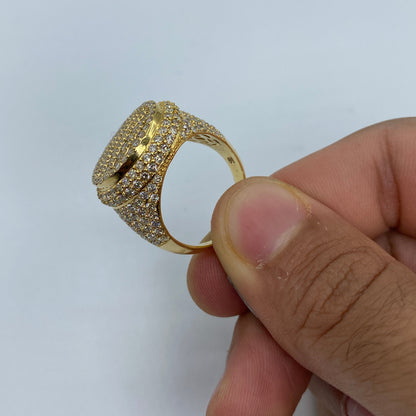 14K Circle Diamond Ring