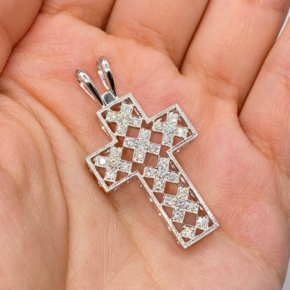 10K Faithful Cross Diamond Pendant
