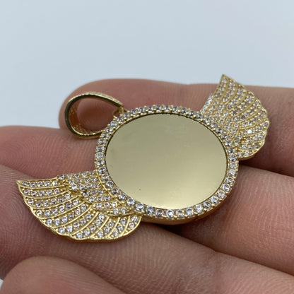 14K Angel Wings Round Picture Pendant