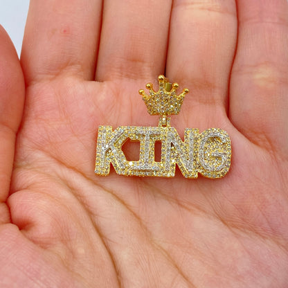 10K Royalty Name Plate Diamond Pendant