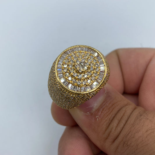 14K Circle Diamond Baguette Ring