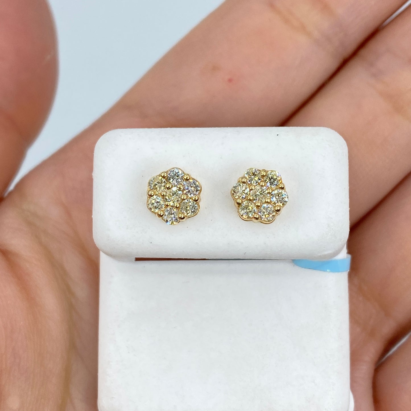 14K Flower Diamond Earrings 0.9ct