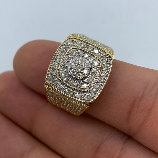 10K Round Square Champion Diamond Ring