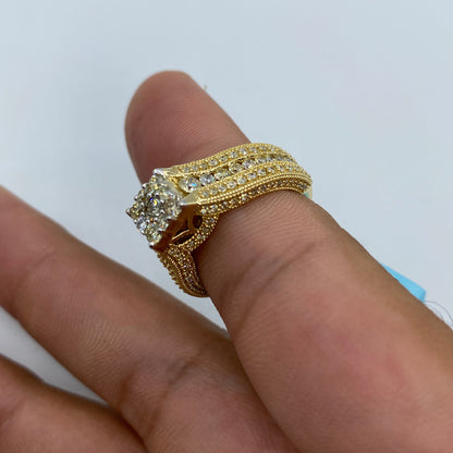 14K Ladies Miami Beach Diamond Ring